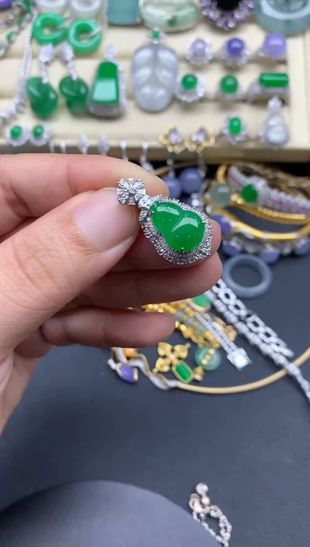 【闪购商品】翡翠颈饰18K金镶嵌663-中国好珍宝