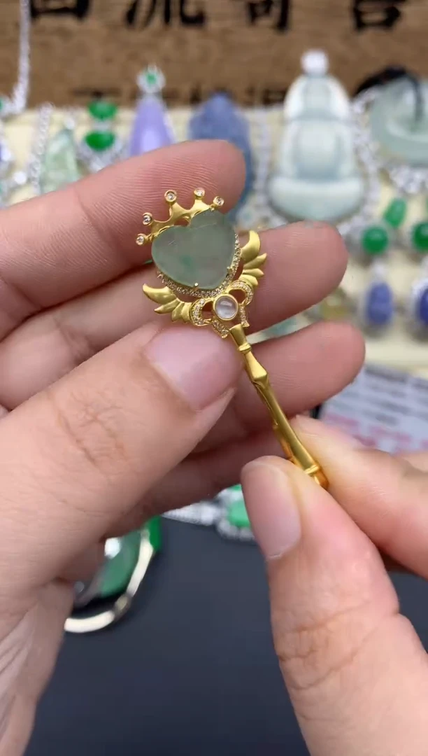 【闪购商品】翡翠颈饰18K金镶嵌152-多人