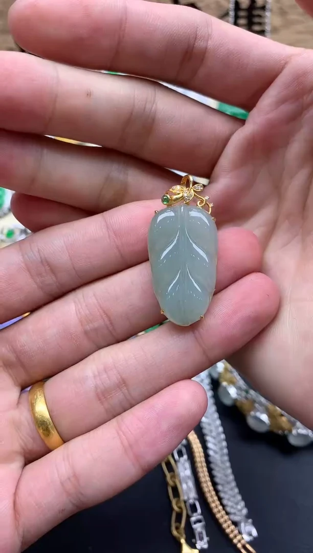 【闪购商品】翡翠颈饰18K金镶嵌221---中国好珍宝