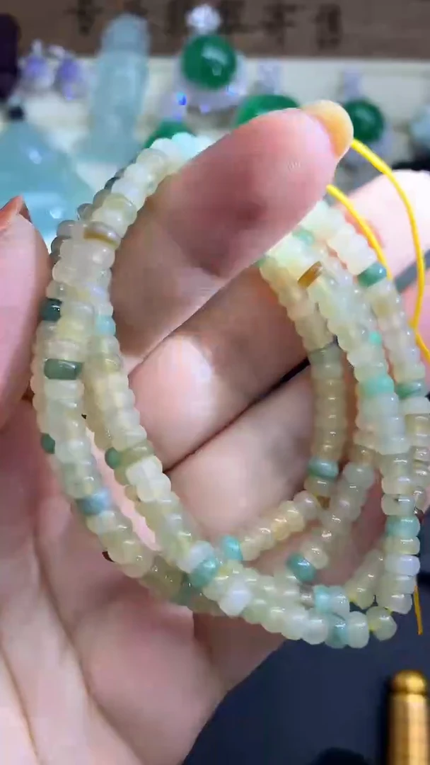 【闪购商品】翡翠珠串未镶嵌257-多人