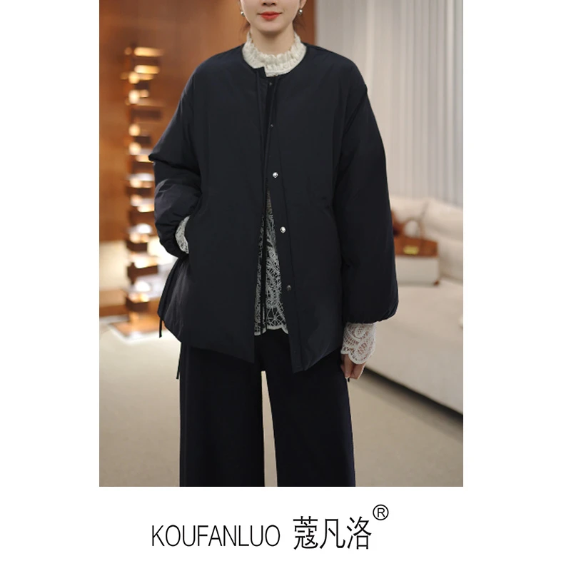 【冬季穿搭】新款简约气质百搭宽松设计感白鹅绒保暖羽绒服女Q24938