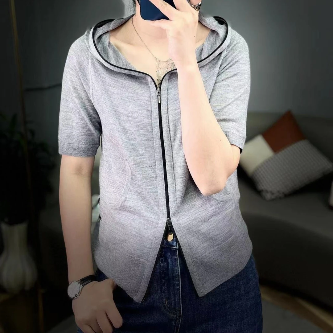 【反季】知性优雅春季新款显瘦羊毛连帽短袖拉链夏季针织开衫C23060