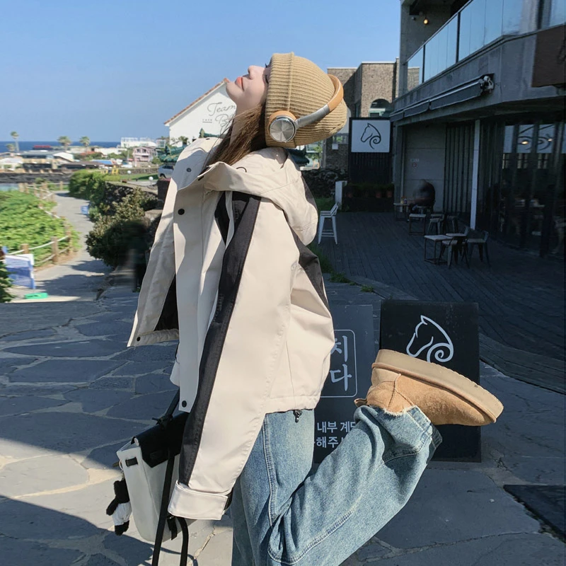 工装短款冲锋衣羽绒服女2024冬季新款韩版秋冬加厚保暖白鸭绒外套