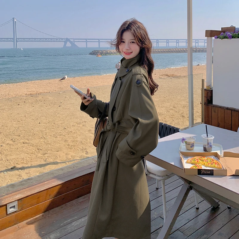 长款春秋军绿色风衣小个子女早休闲2025年新款秋冬收腰超好看大衣