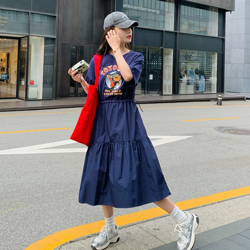 藏青色时尚印花连衣裙女夏2025新款学院风显瘦休闲减龄气质T恤裙