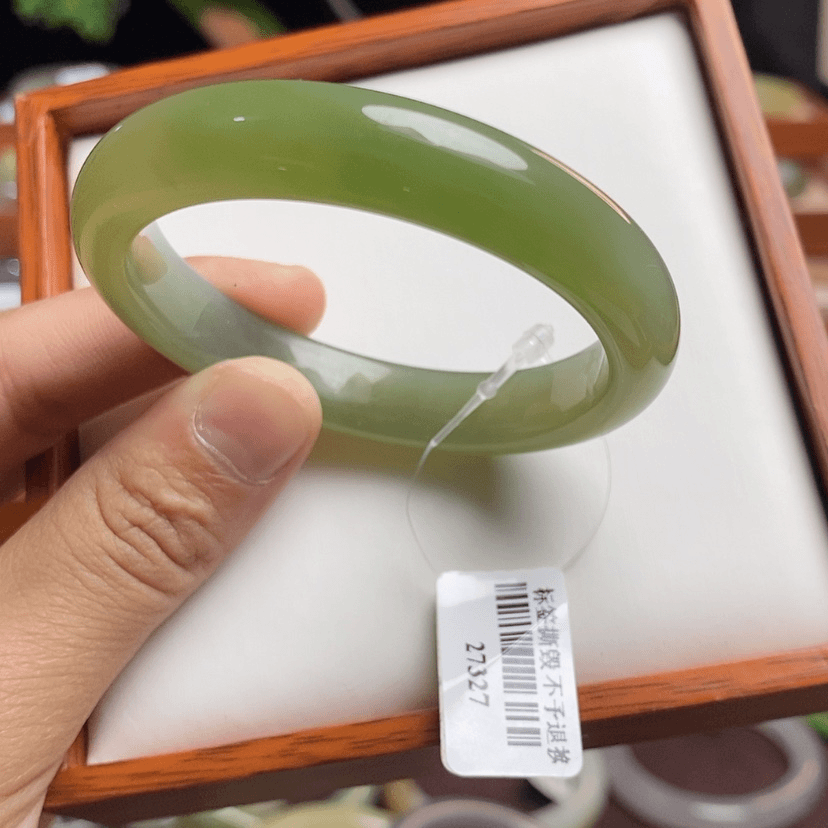 【闪购商品】和田玉手镯未镶嵌49