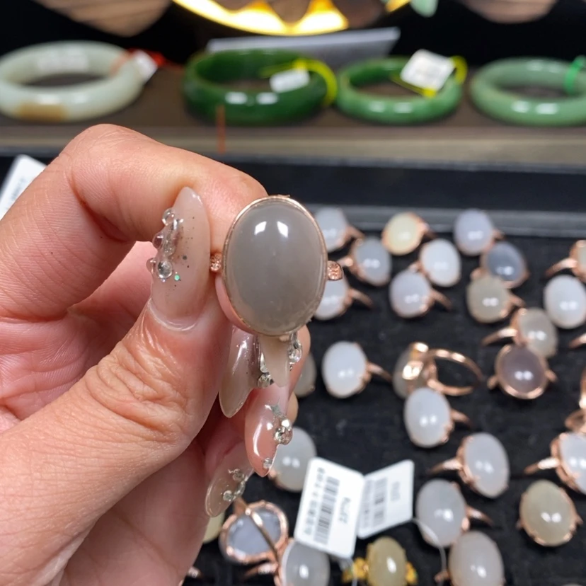 【闪购商品】和田玉戒指未镶嵌常**茶