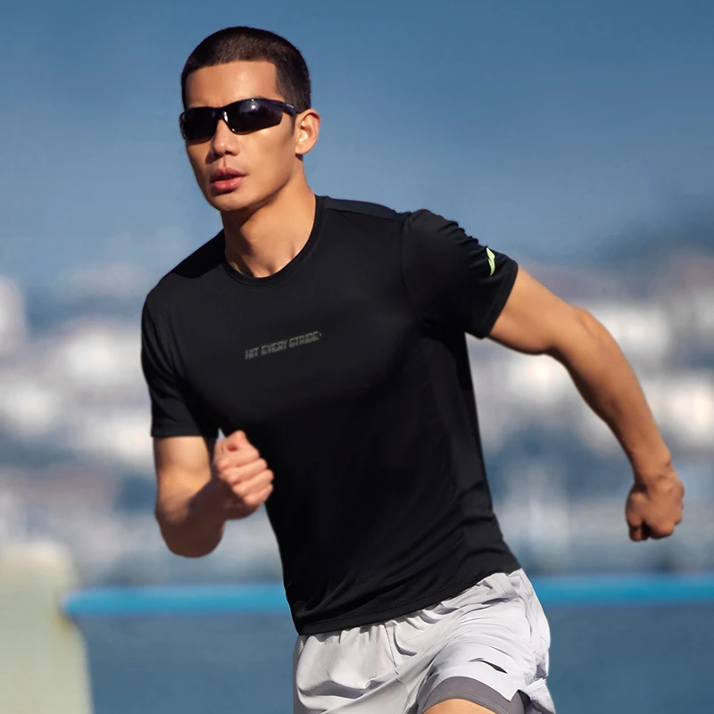 李宁男子速干短袖夏户外跑步系列轻薄透气运动短袖T恤ATST081-B品