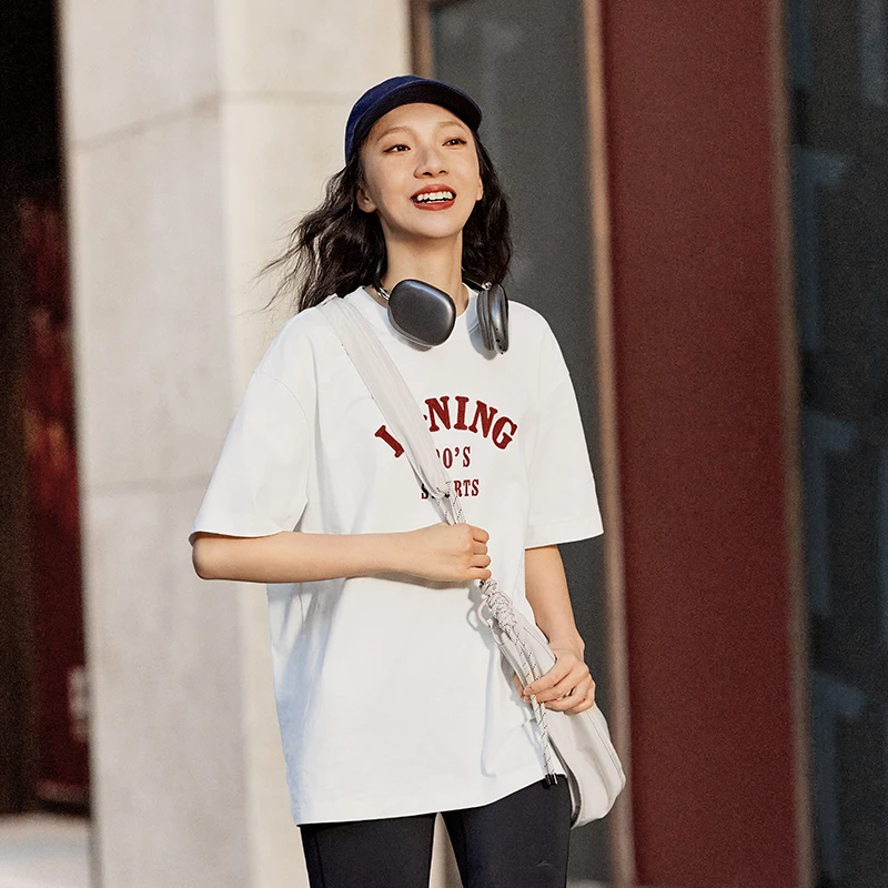 李宁短袖T恤男女款春运动生活系列时尚透气宽松短袖文化衫AHSU683