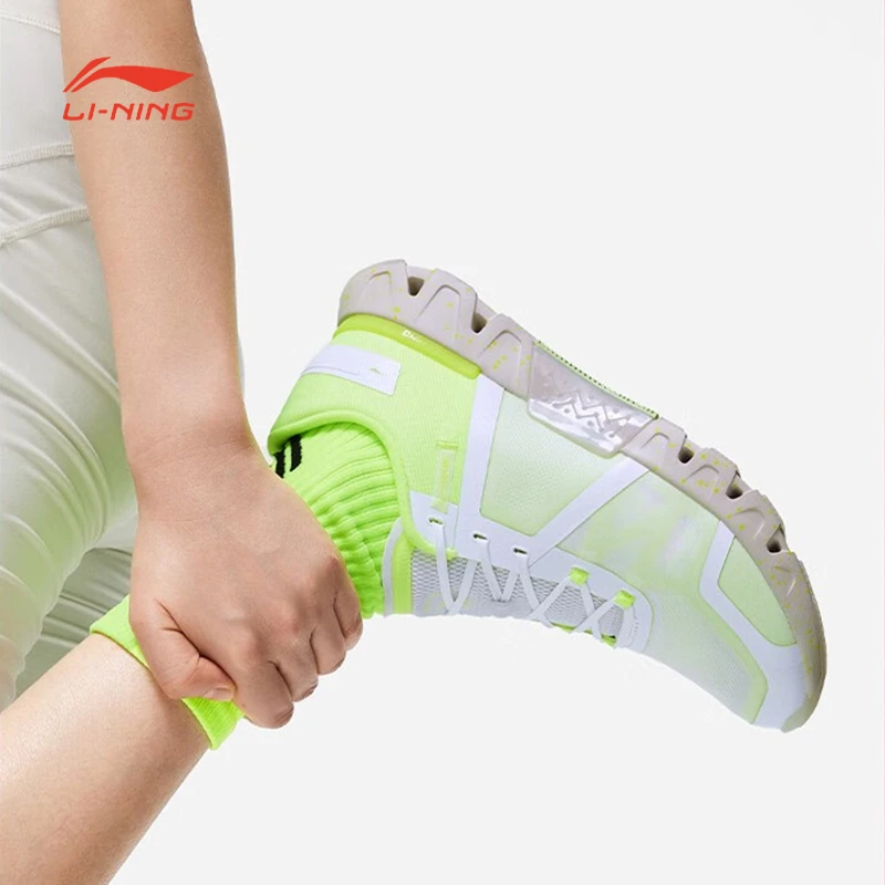 李宁综训鞋女春夏跑训系列时尚透气防滑低帮多功能健身鞋AFVT004