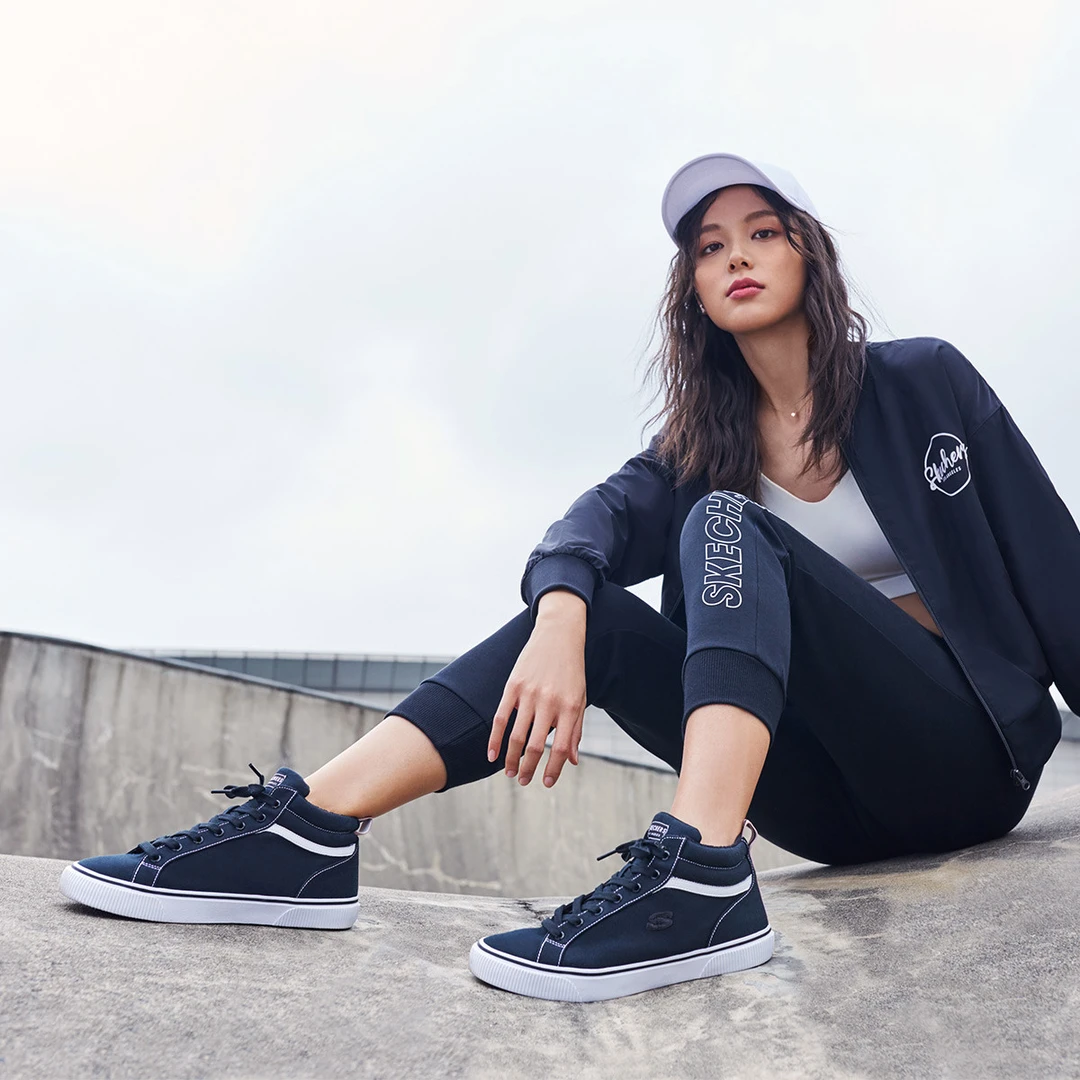 SKECHERS斯凯奇女款春秋舒适透气休闲运动帆布鞋155121-BLK