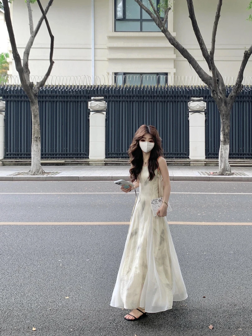 水墨晕染吊带连衣裙女夏收腰海边度假仙女裙氛围感超好看约会长裙