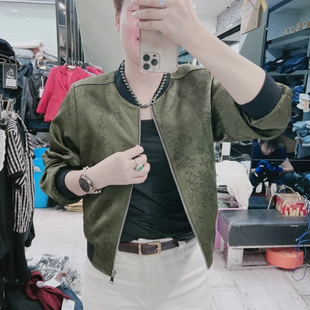 韩货高级稠面花花底3色夹棉棒球外套8626品