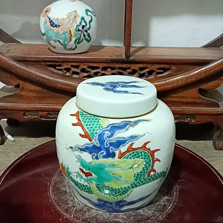摆件海*?粉彩龙纹罐一个全品