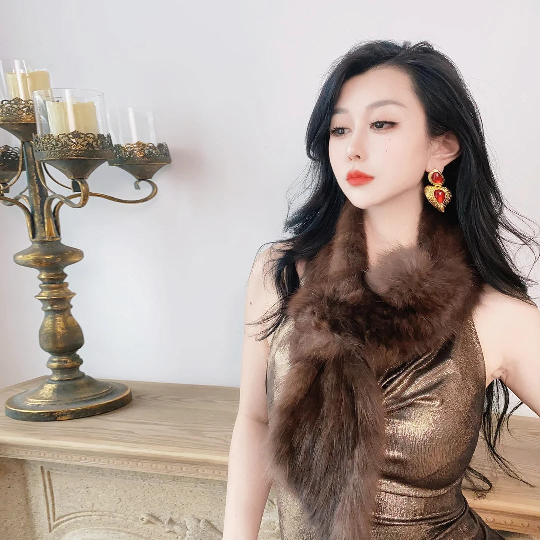 FLAME QUEEN/火焰皇后轻奢腔调 进口俄罗斯貂编织皮草围脖女冬