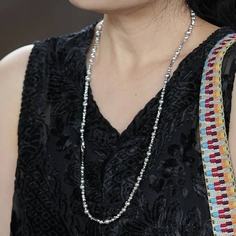 铜合金项链 【0605】 真多麻色清冷银灰色切花项链     轻奢毛衣链