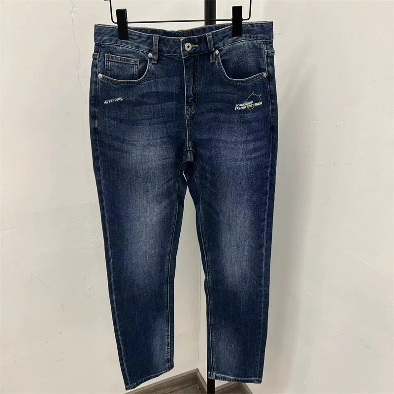 （3.2） M-1 潮牌深蓝色口袋处刺绣休闲牛仔裤 76005