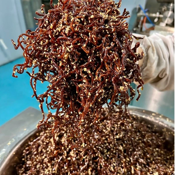 九九娃麻辣味五香味豆腐干开袋即食好吃不贵辣条追剧灯影豆干丝