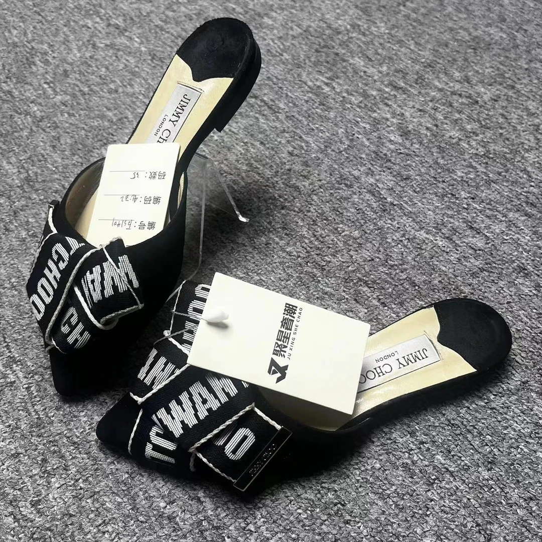 JIMMY CHOO/吉米周诺曼女鞋折扣 黑色尖头绑带印花半拖 35码 1401