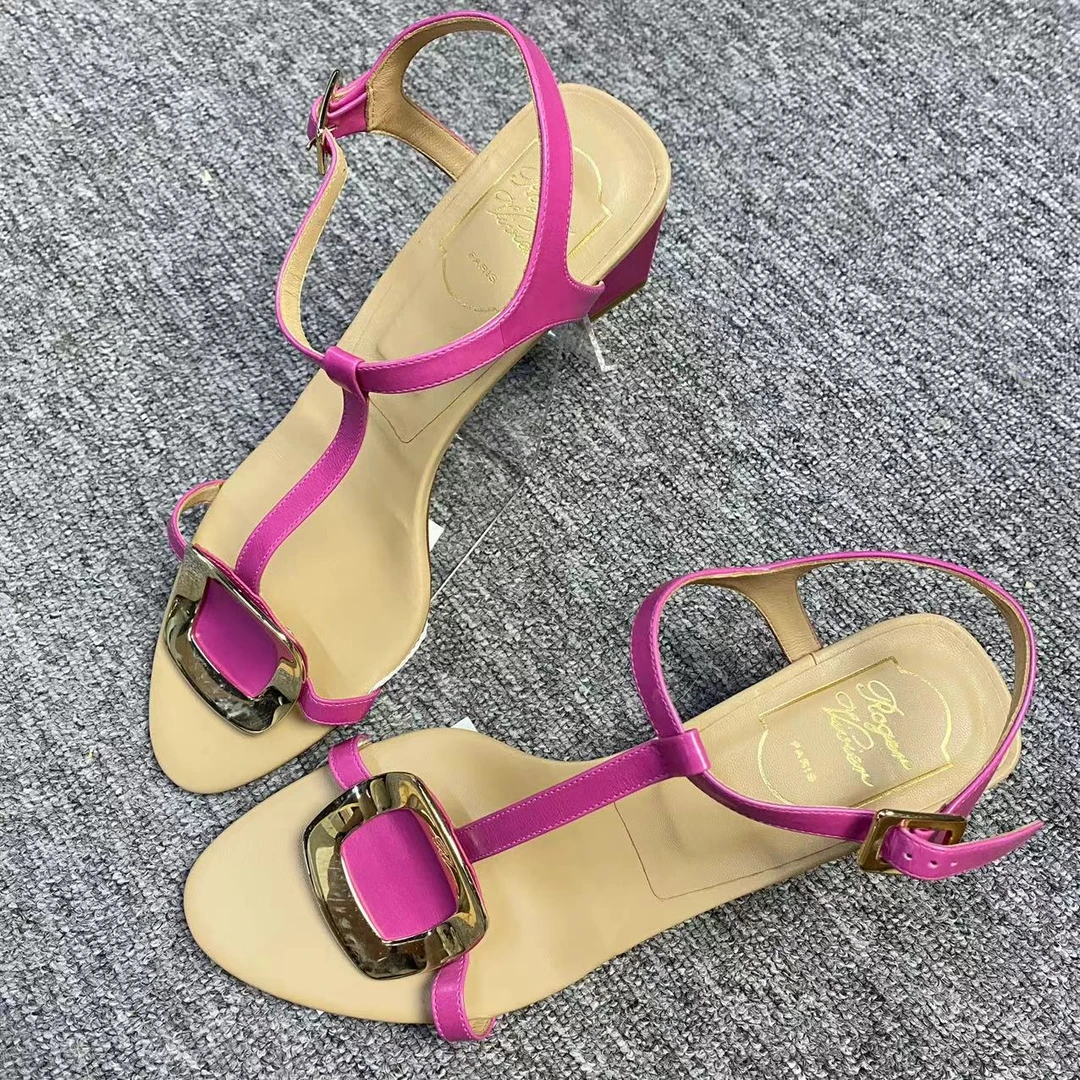 Roger Vivier/罗杰·维威耶诺曼女鞋折扣 粉色方扣凉鞋 38.5码 191