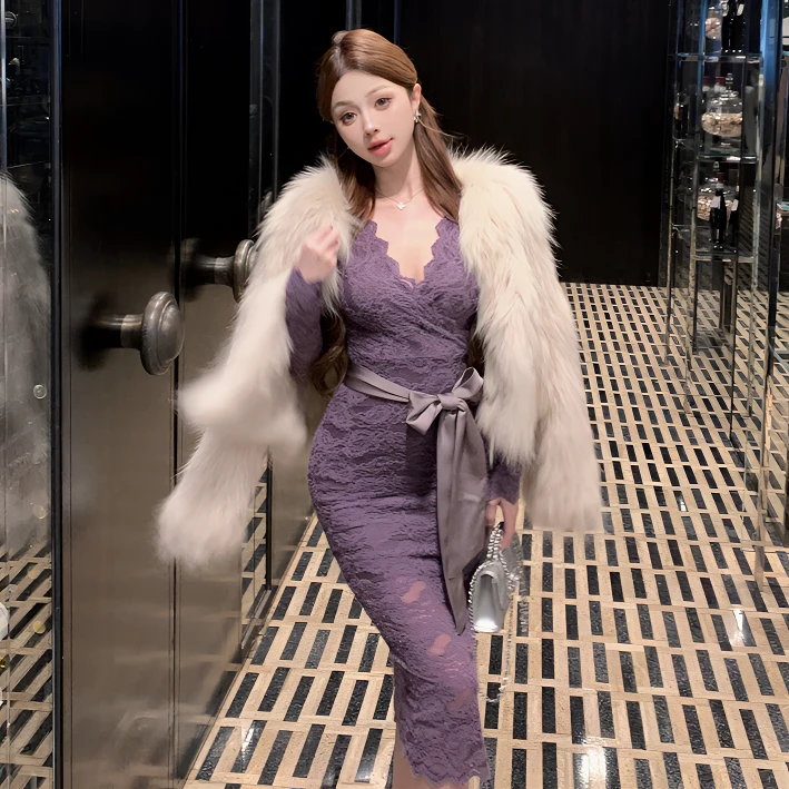 性感辣妹V领绑带长袖连衣裙女秋冬新款修身显瘦纯欲蕾丝包臀裙子