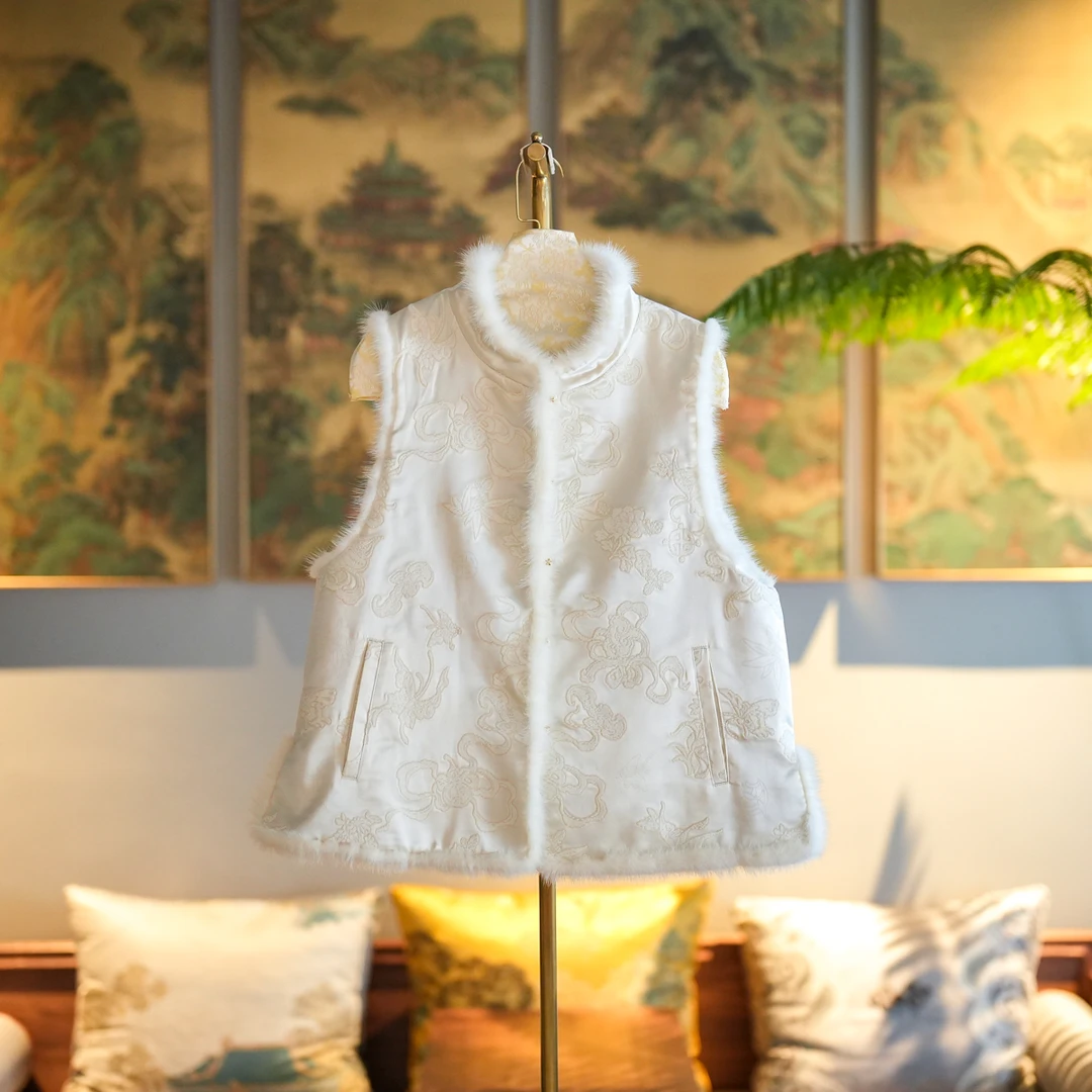 蓝大【闲时月】新中式桑蚕丝国风加绵马甲7095