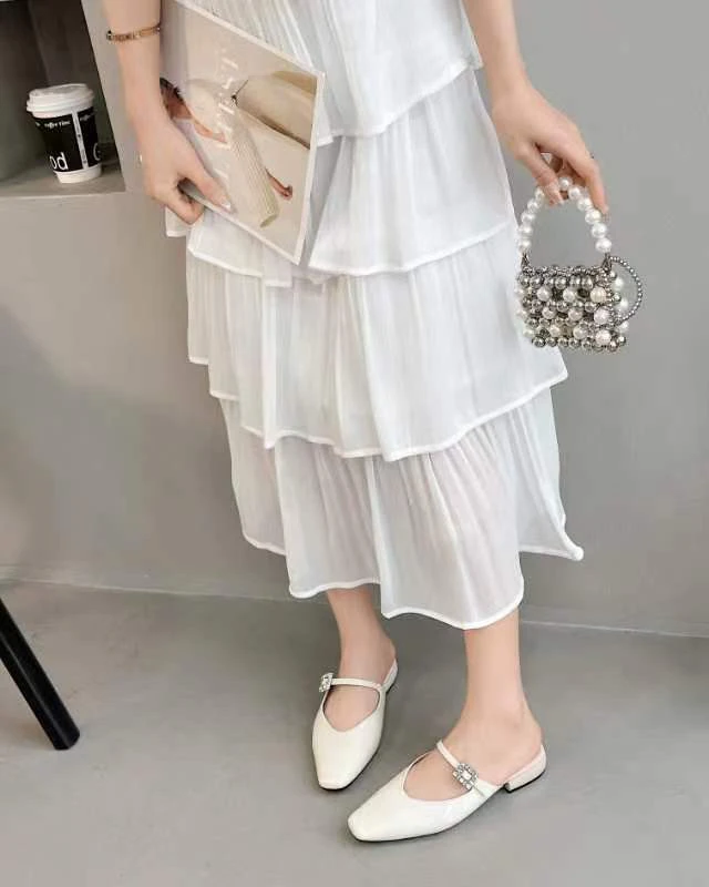 白色时尚百搭法式凉拖