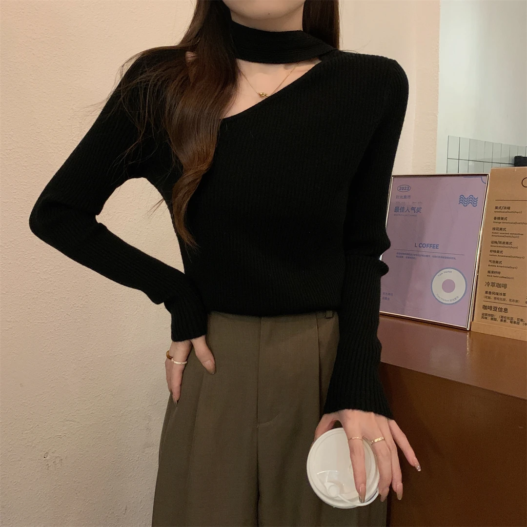 2023秋冬新款韩版时尚洋气修身V领气质内搭挂脖纯色针织打底毛衣