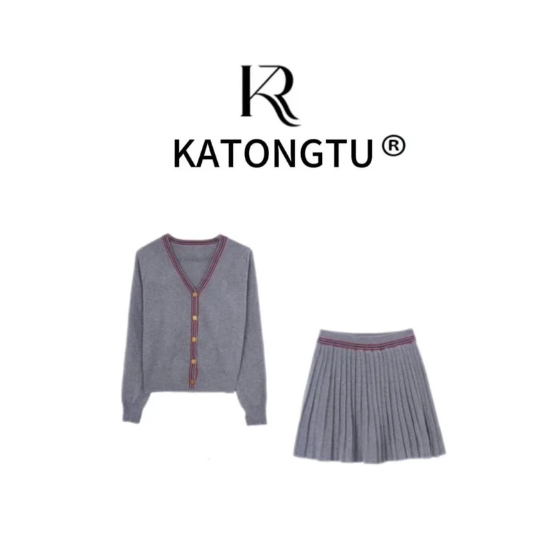 katongtu/卡通兔'学院风V领撞色开衫+高腰显瘦百褶套装   YN24154