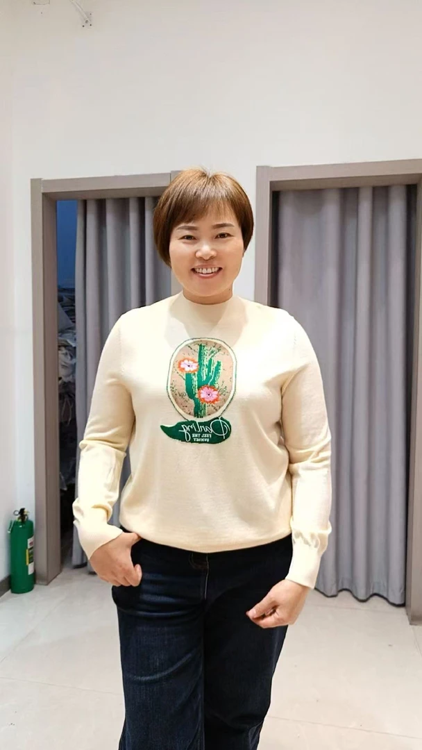 秋冬仙人花刺绣款T恤6251A