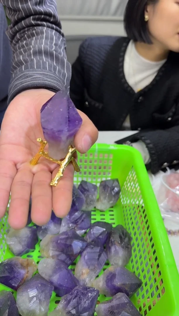 【闪购商品】水晶摆件未镶嵌A024      多样发一