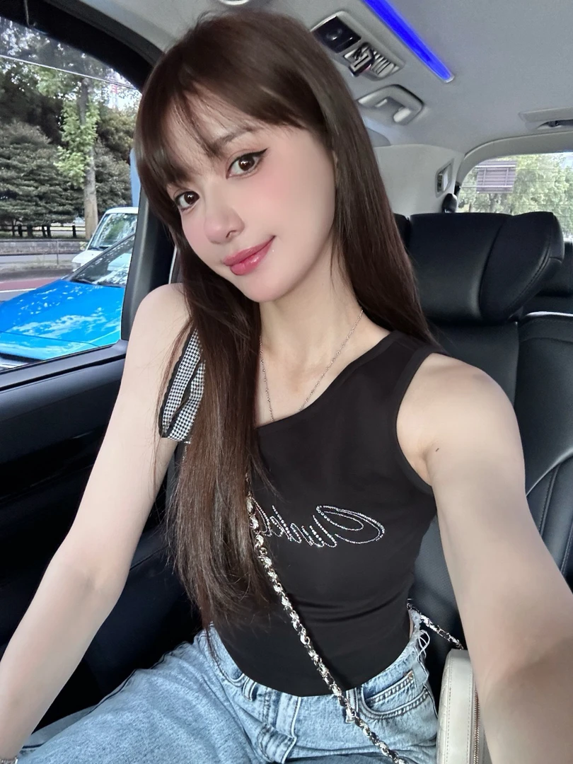 Clink&Clunk水钻背心蝴蝶结上衣