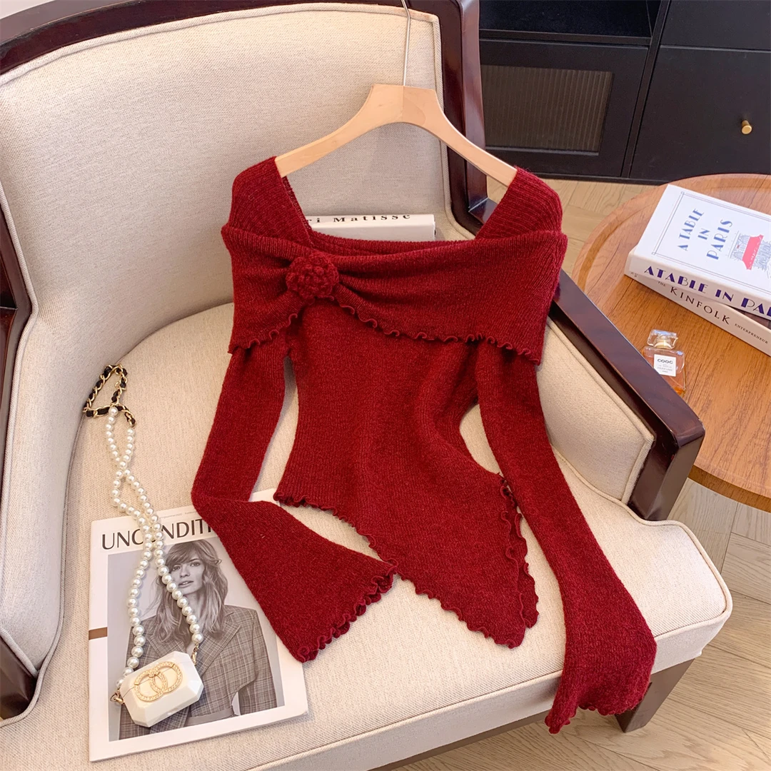 法式气质花朵毛衣秋冬时尚喇叭袖不规则修身辣妹网红纯欲针织衫女