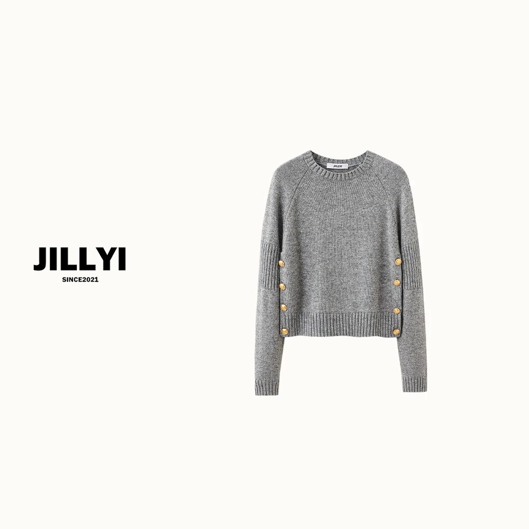 JILLYI南山店【熔岩浅灰】时尚百搭秋冬灰色圆领两侧下摆金扣针织衫