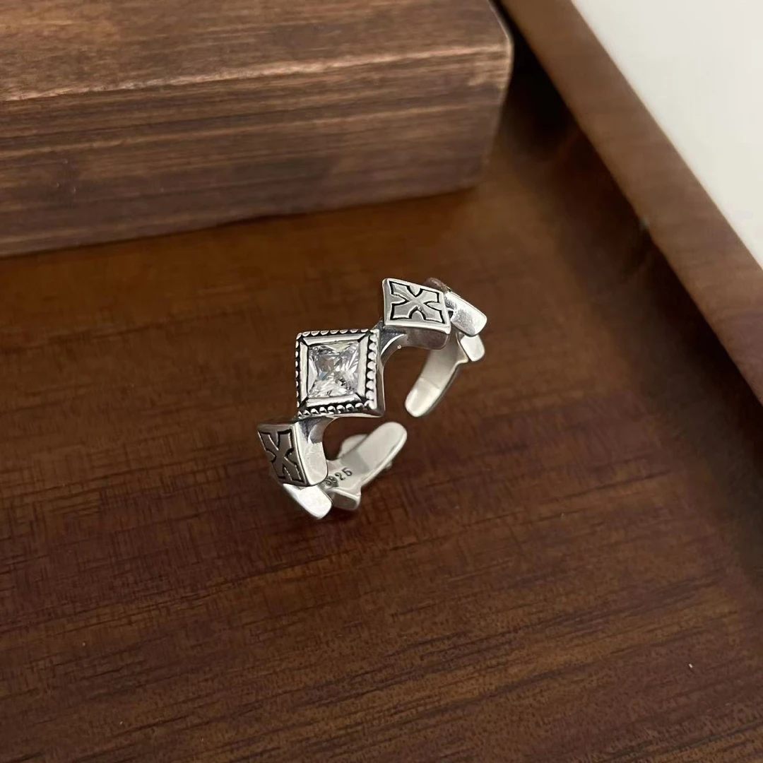 铜合金戒指 【佳佳宠粉】时尚轻奢方形十字架锆石开口戒指小众设计