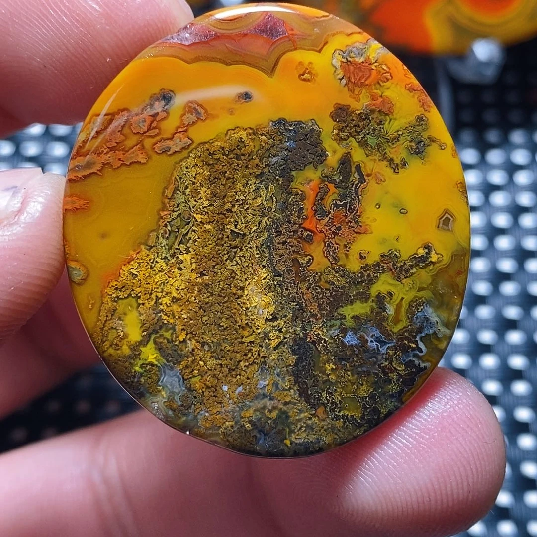 玛瑙/玉髓颈饰未镶嵌天**肉