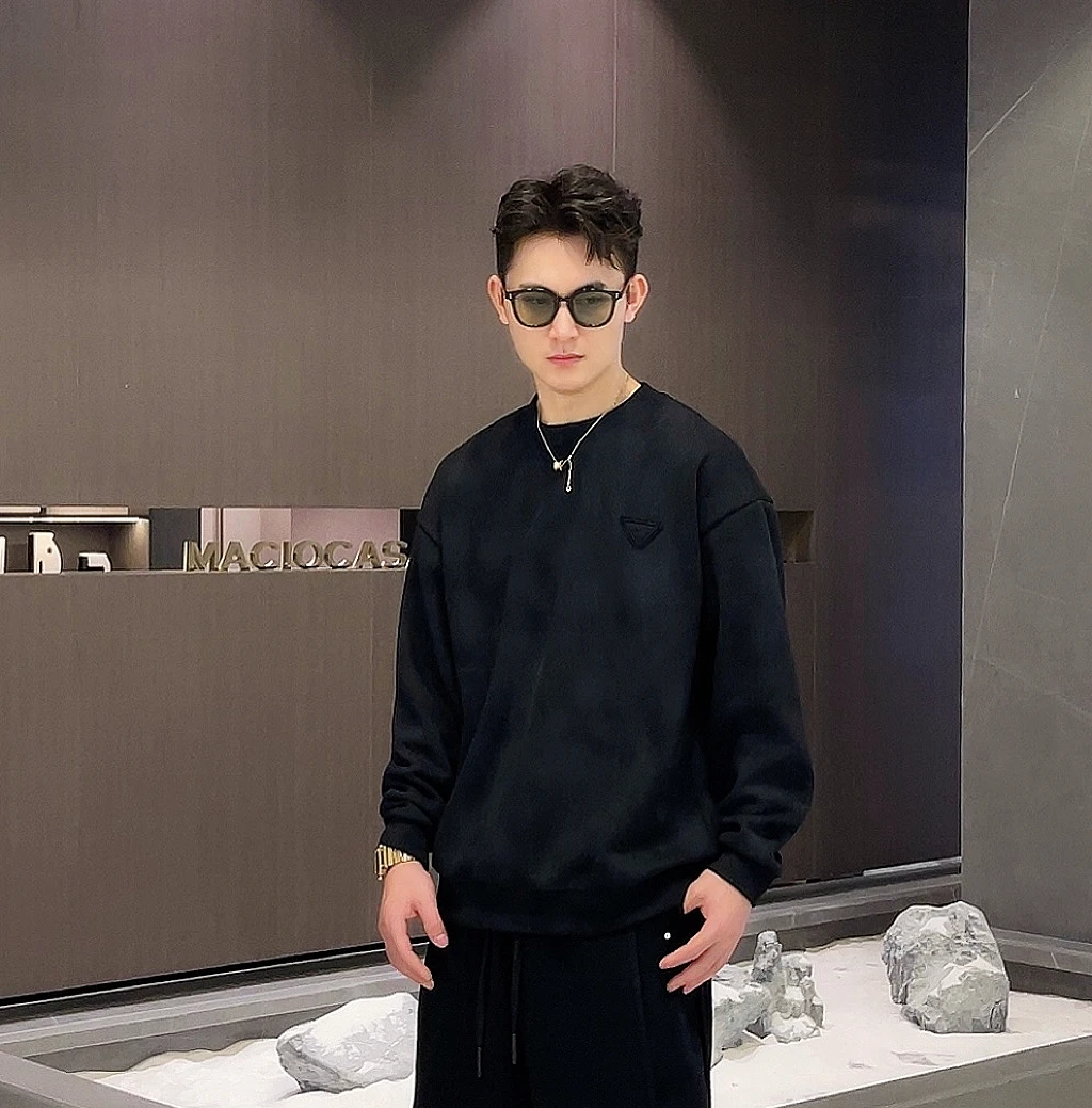 【YGN专属】秋冬季加绒倒三角水洗渐变高级感圆领重磅卫衣 C36913