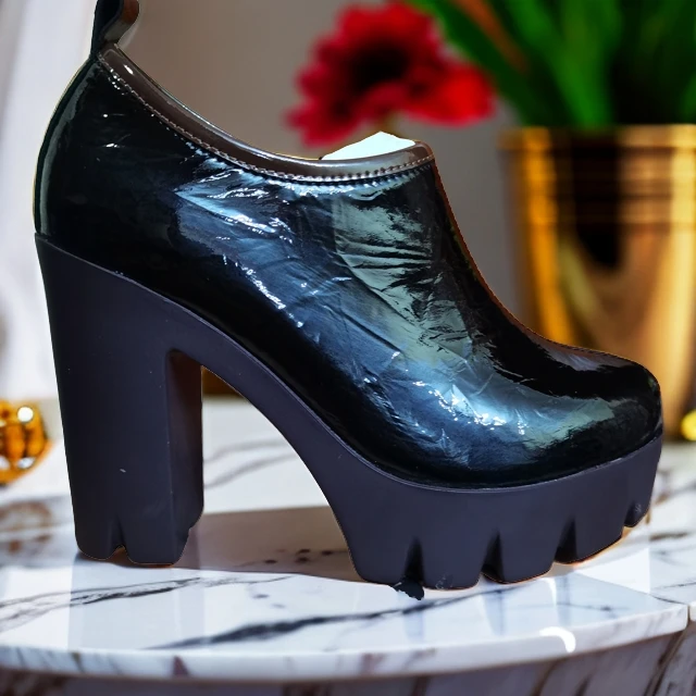 910-3873牛皮亮光厚底圆头深口黑色松糕底真皮粗跟漆皮女士高跟鞋