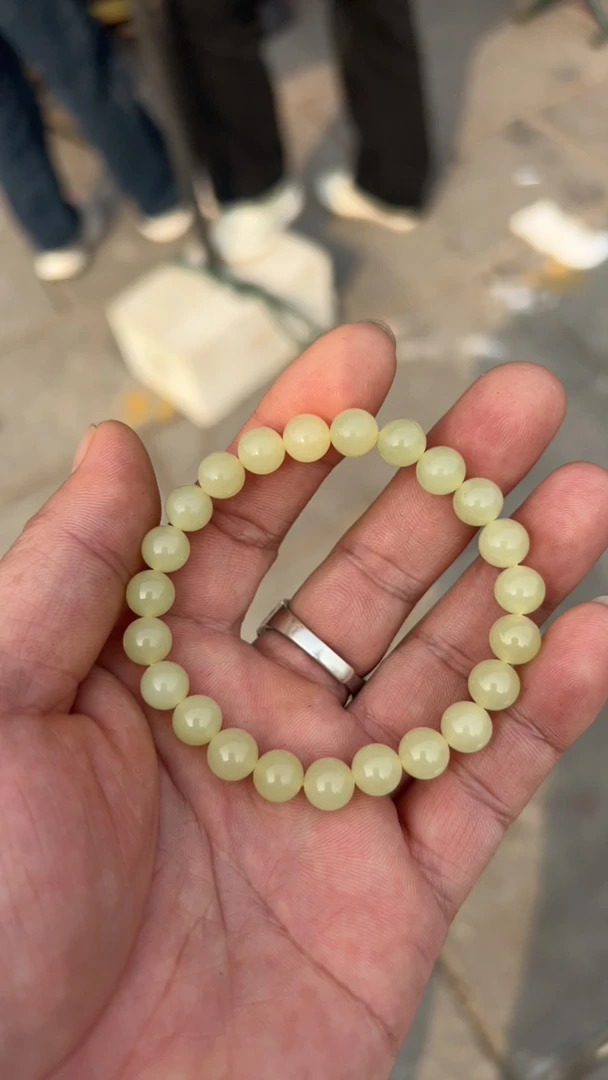 和田玉黄口卡8手串未镶嵌