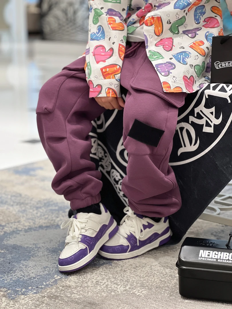 亿洋潮牌童装“封面明星”儿童限量款一体绒休闲裤37528