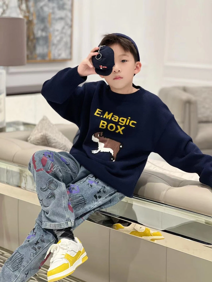 -亿洋潮牌童装“喜气洋洋”儿童限量款冬季毛衣68793