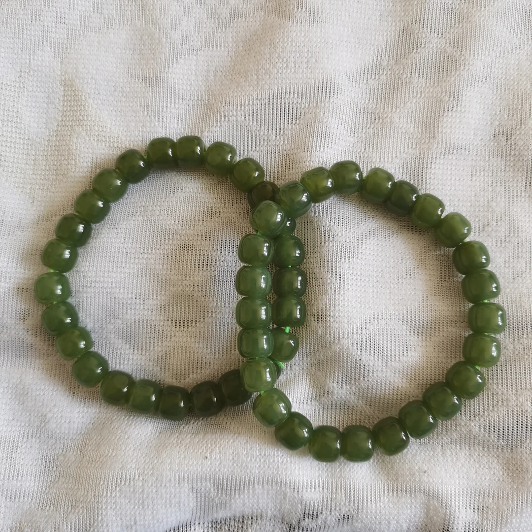 新疆和田玉且末料手串（桶珠直径8mm）