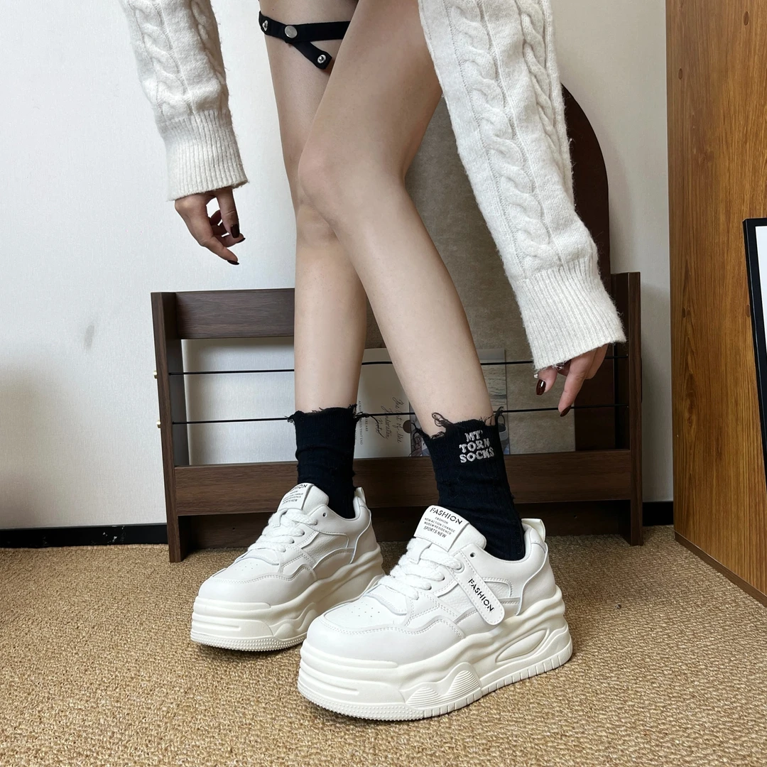 厚底小白鞋女2024春季新款韩版白色休闲鞋爆款百搭时尚运动板鞋