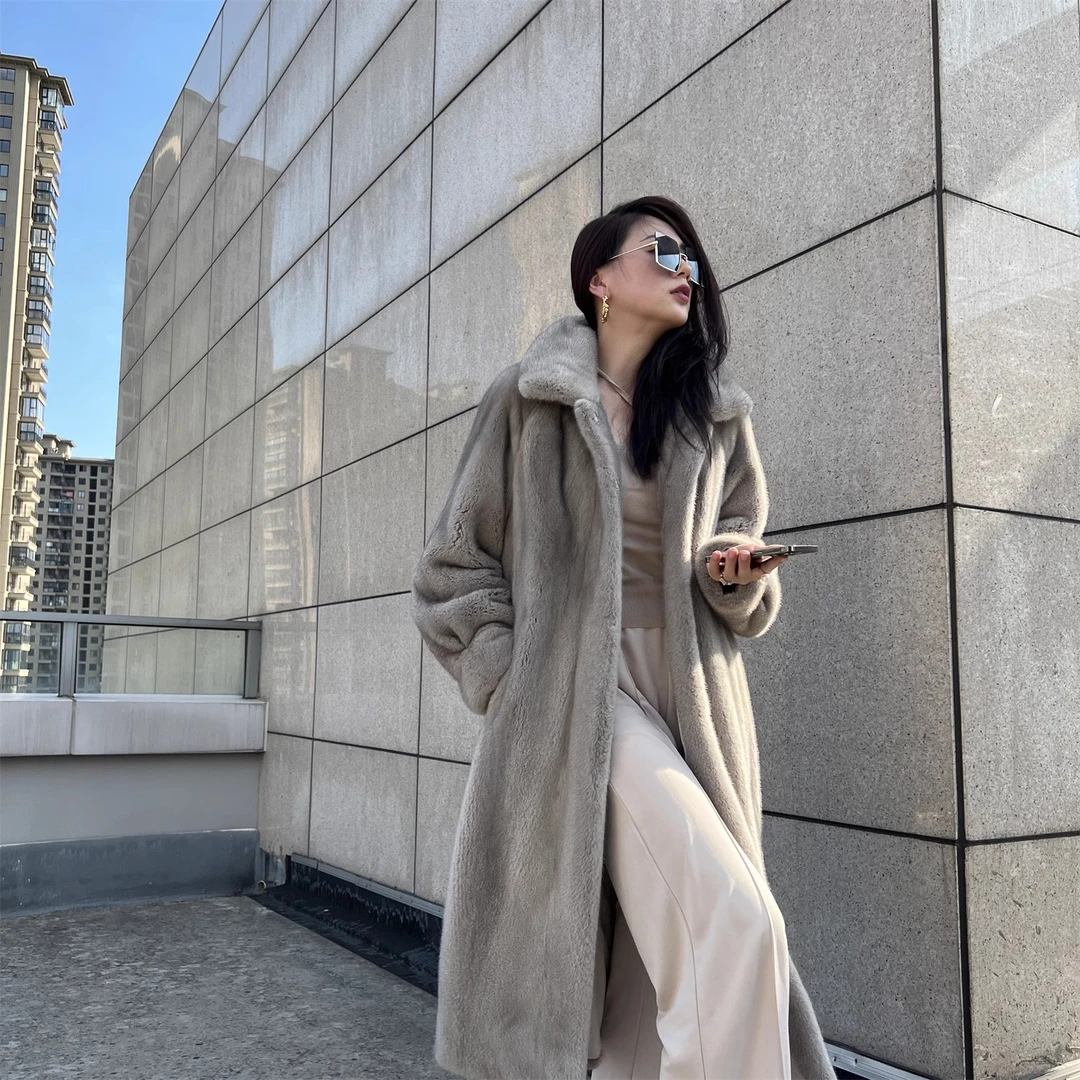 【东方雪宝】进口天鹅绒翻领貂皮大衣女整貂水貂方领中长款皮草外套