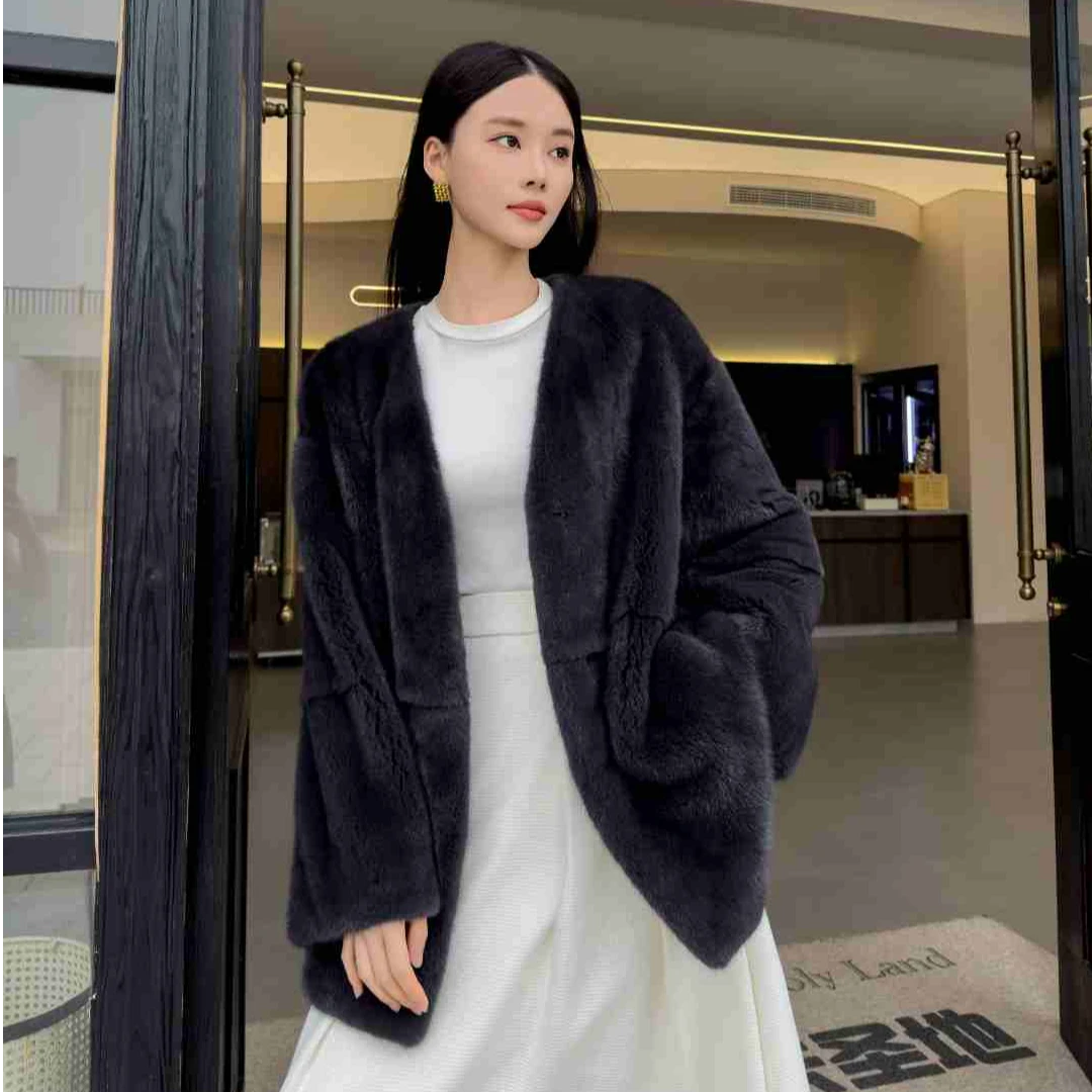 【东方雪宝】冬进口天鹅绒V领貂皮大衣女时尚水貂皮草女款外套