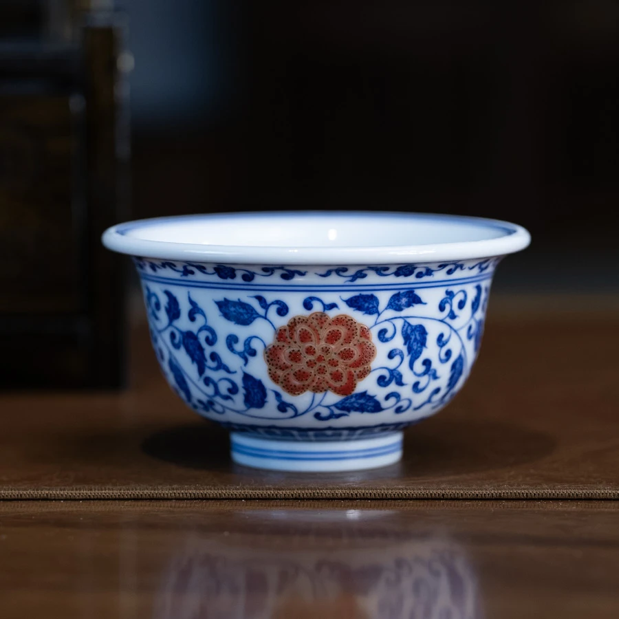 昌水珠华青花珐琅彩点工缠枝莲压手杯