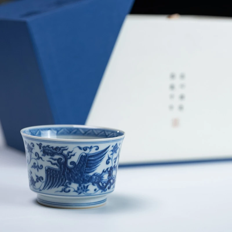 天下惟器柴窑青花缠枝龙凤直口马蹄杯