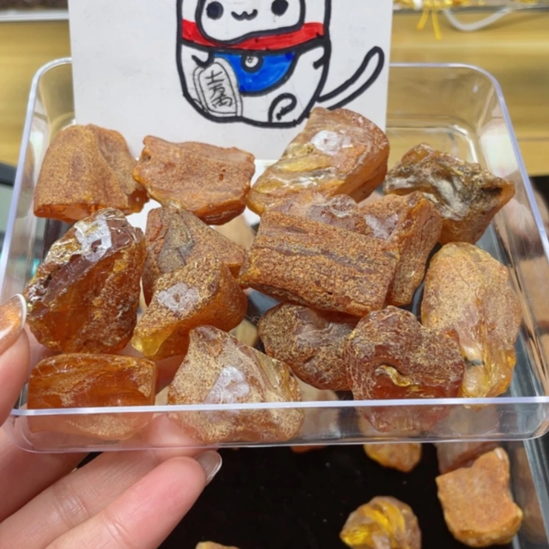 【闪购商品】定制琥珀未镶嵌王*