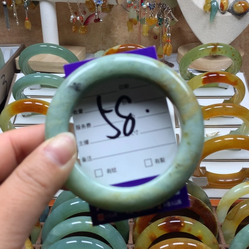 【闪购商品】蛇纹石玉手镯未镶嵌