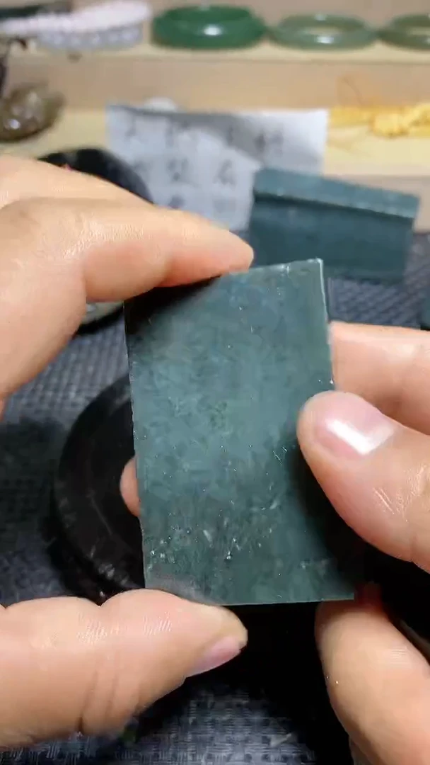 【闪购商品】和田玉109未镶嵌原石毛料有瑕疵